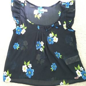 Cute Hollister blouse